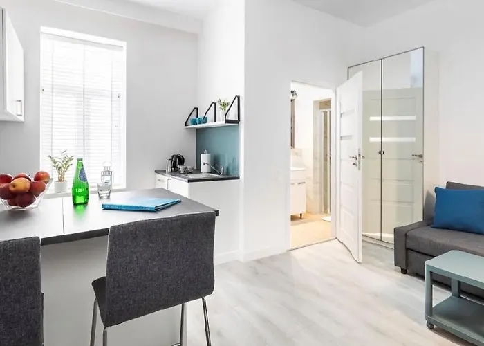 Wspolna 54 - Blue - Good شقة *